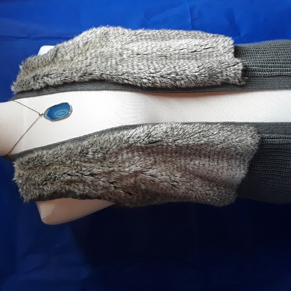 Gray Sweater Vest Shaker Knit - Picture 3 of 7